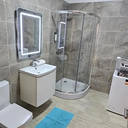 Aria & Prima Linie La Mare Piscina Gym Sauna Umeda Si Uscata Năvodari