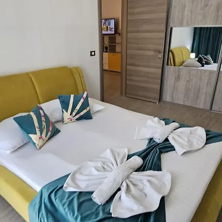Aria & Prima Linie La Mare Piscina Gym Sauna Umeda Si Uscata Apartmán Năvodari